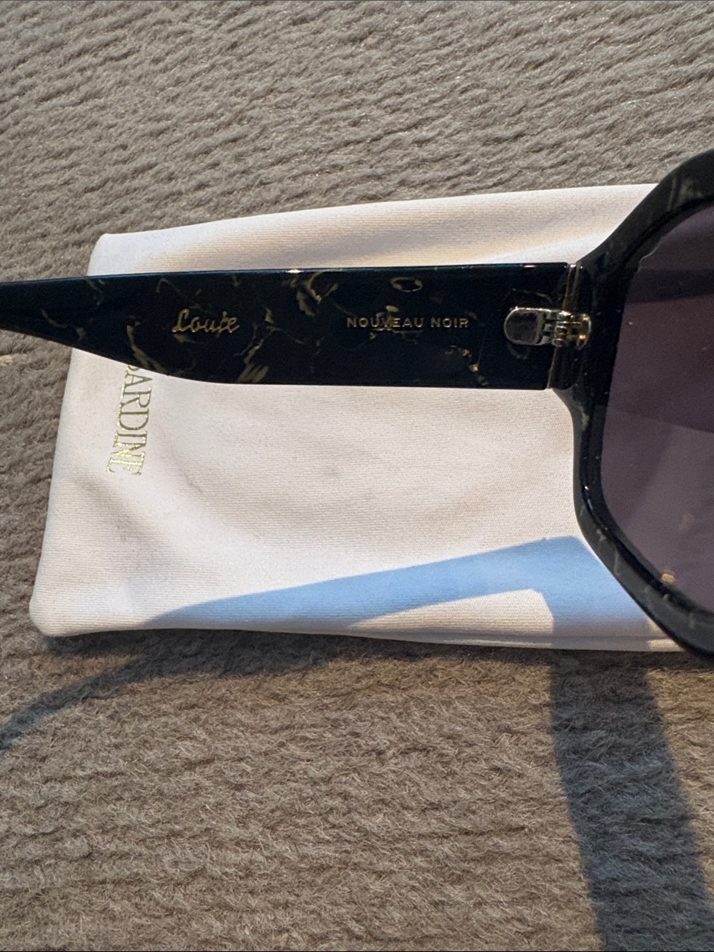 Sardine Louis Nouveau Noir Sunglasses - Picture 13 of 16
